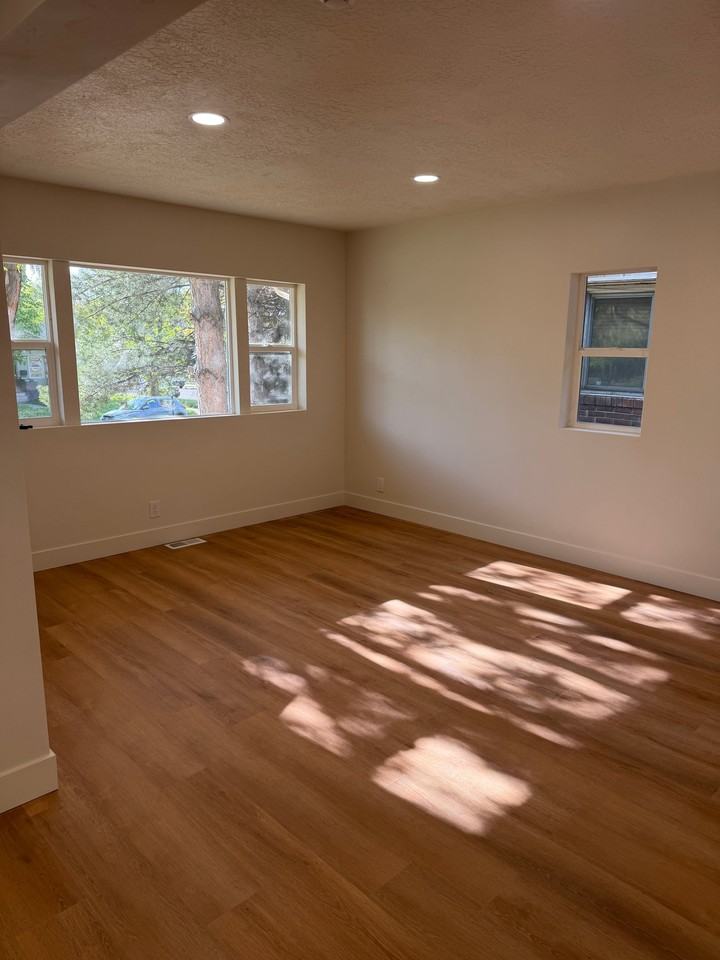 2543 S Highland Dr #A - Photo 2 of 13