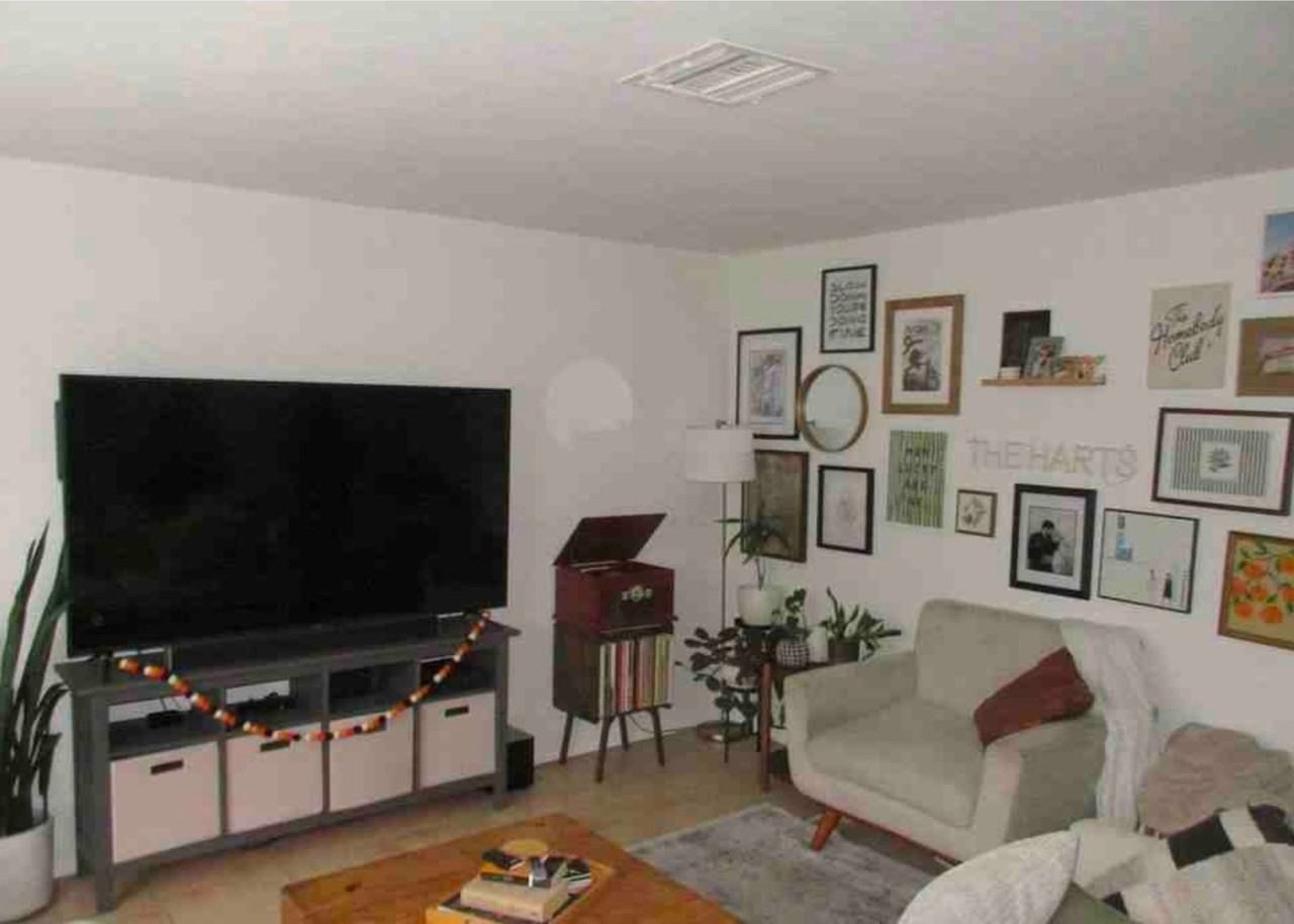 253 N Center St - Photo 5 of 10