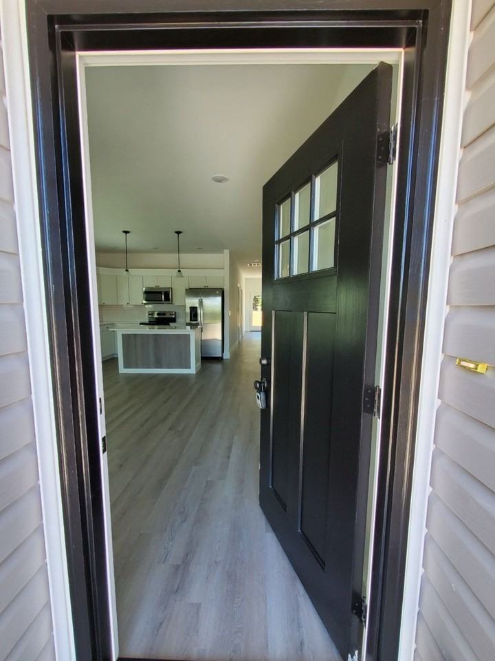 818 Berry Rd - Photo 4 of 20