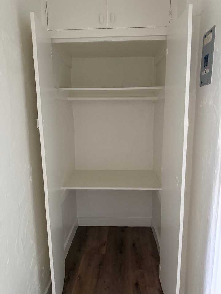 808 2/5 N Poinsettia Pl - Photo 5 of 18