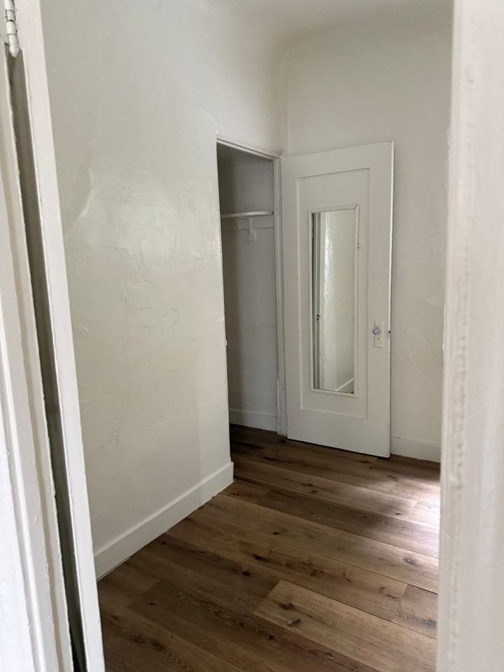 808 2/5 N Poinsettia Pl - Photo 6 of 18