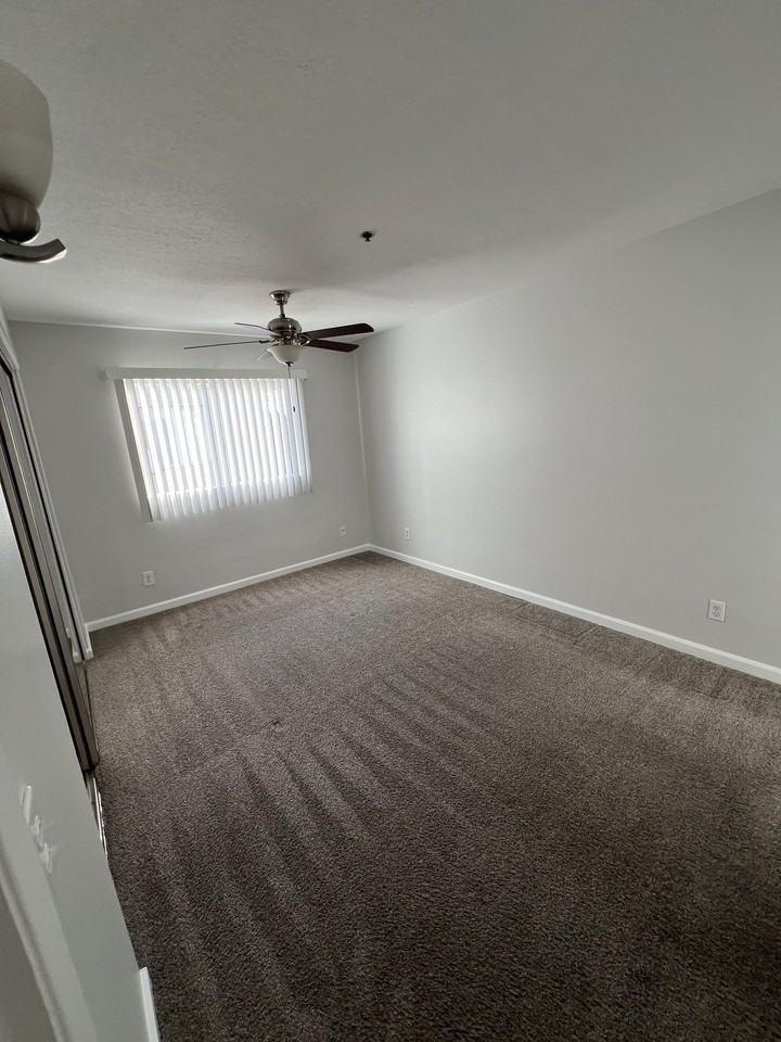 5582 Crescent Ave #4 - Photo 6 of 17