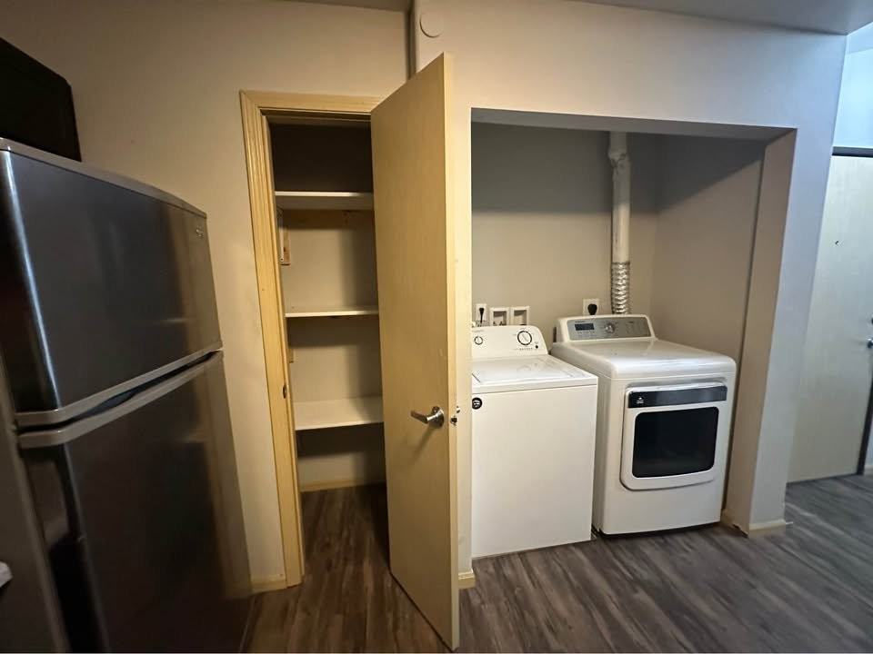 956 Boston Way #7 - Photo 3 of 12