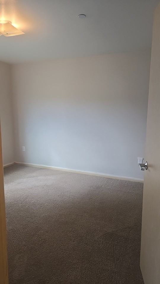 956 Boston Way #7 - Photo 7 of 12