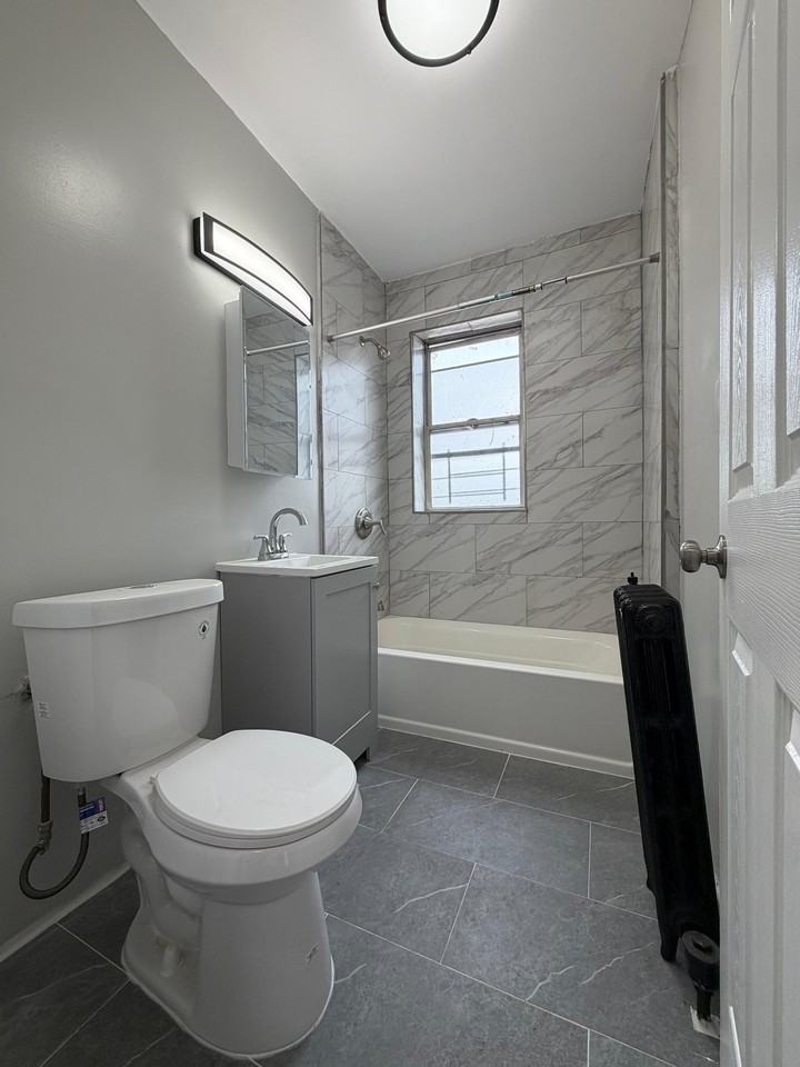 645 Summer Ave - Photo 5 of 6