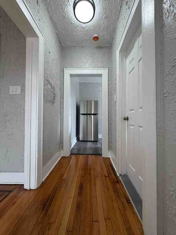 645 Summer Ave - Photo 6 of 6