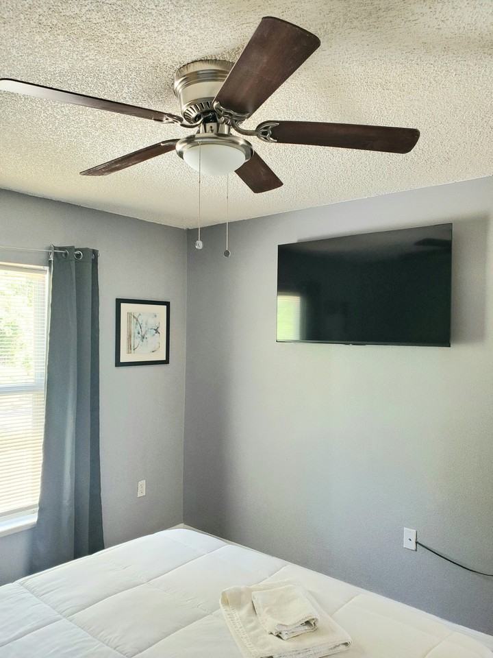 11319 Nettlebrook St E - Photo 4 of 17