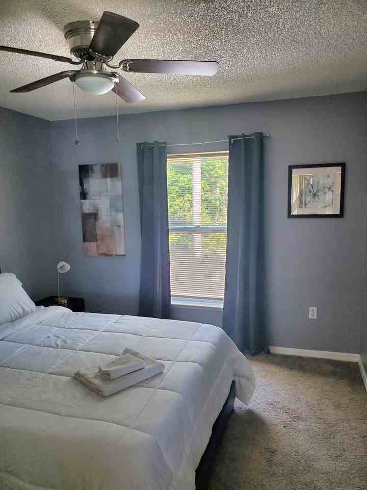 11319 Nettlebrook St E - Photo 5 of 17