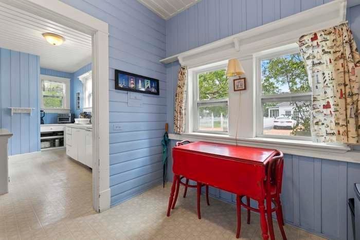 702 N Swinton Ave - Photo 6 of 13