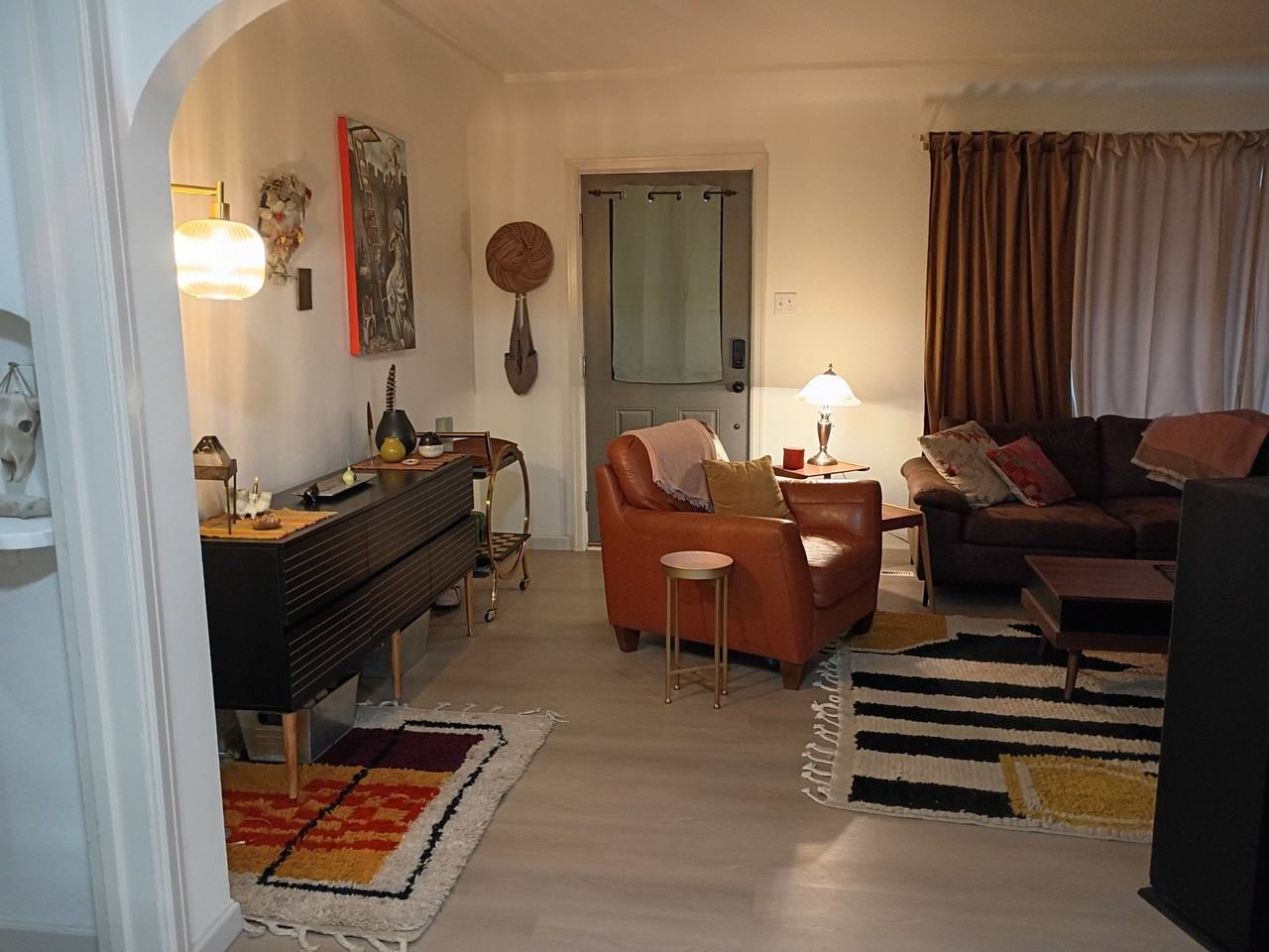 527 Gaylord Ave - Photo 6 of 16