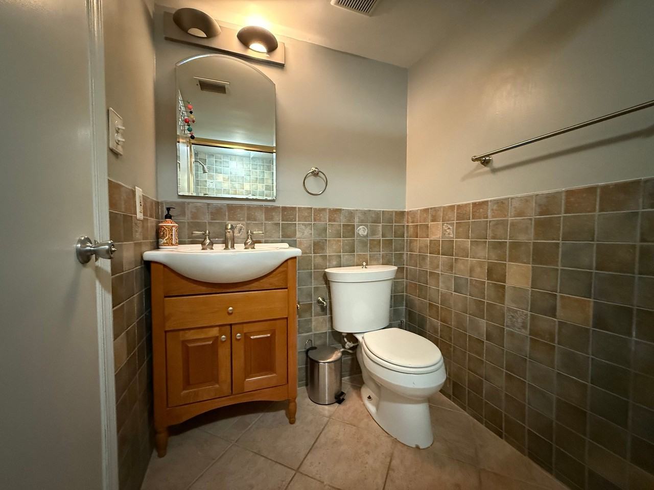 11900 Waples Mill Rd - Photo 4 of 17