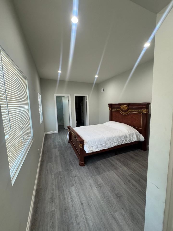 8151 Katella Ave #B - Photo 7 of 10