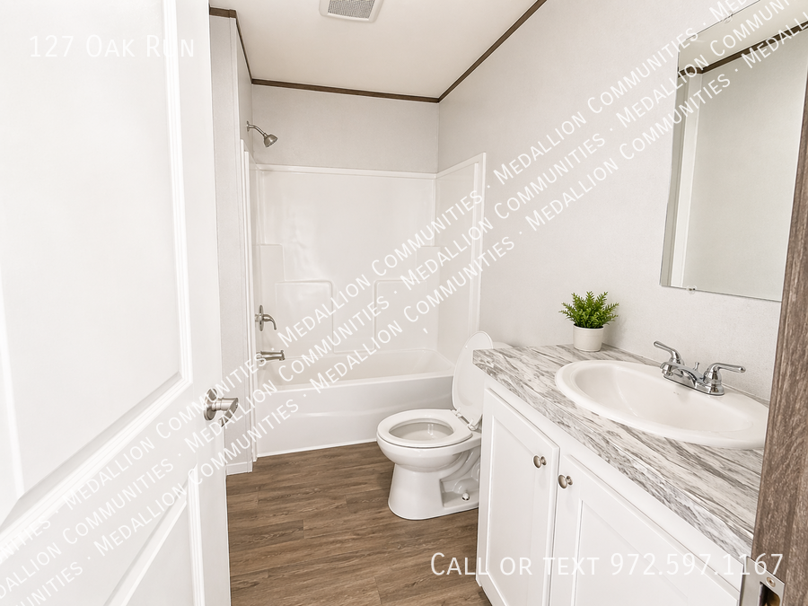 127 Oak Run - Photo 4 of 14