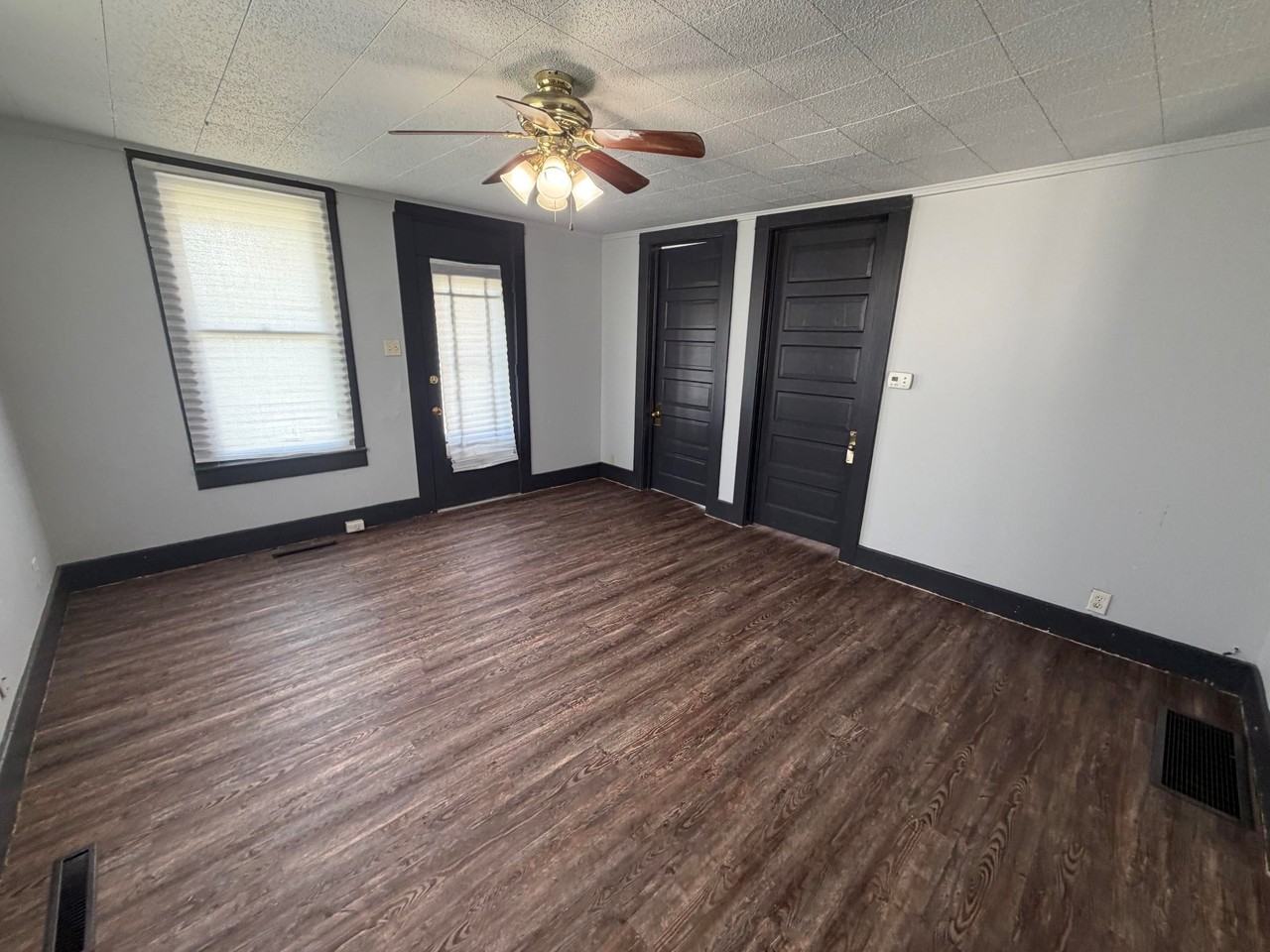 4 Tilman Ave - Photo 7 of 17