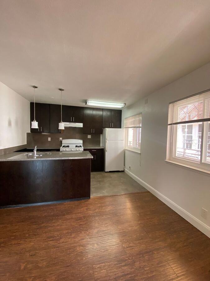 2133 Grant St #3 - Photo 2 of 13