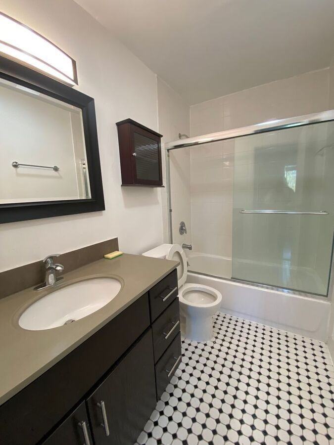 2133 Grant St #3 - Photo 3 of 13