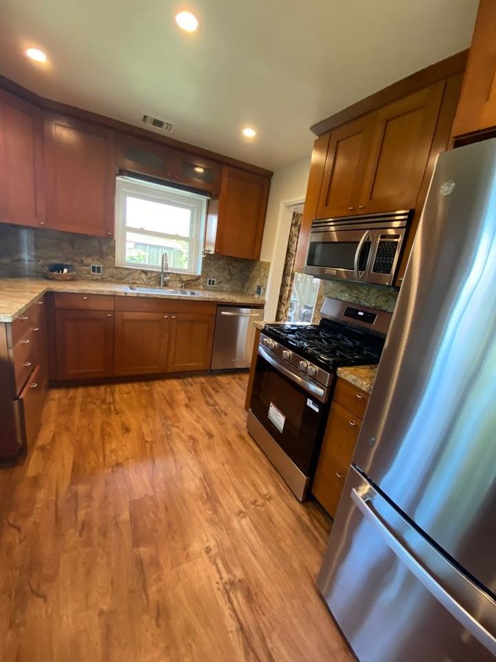 2414 Monroe Ave - Photo 5 of 13