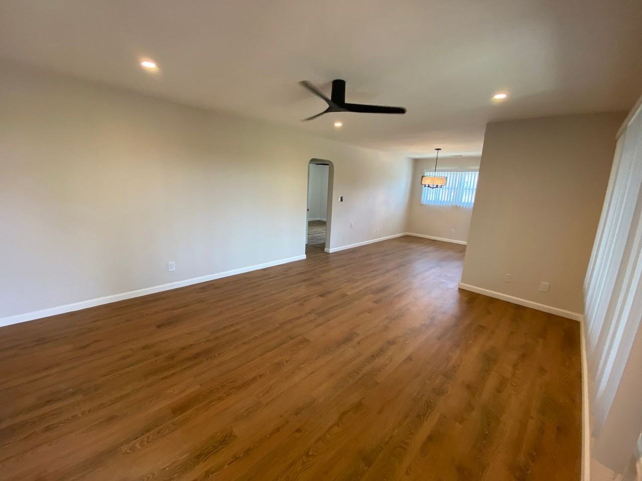 2414 Monroe Ave - Photo 4 of 10