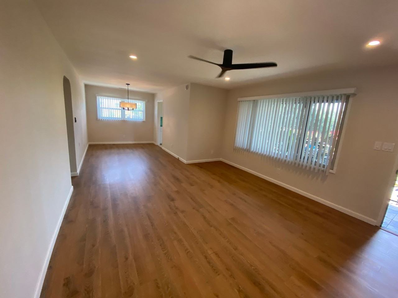 2414 Monroe Ave - Photo 5 of 10