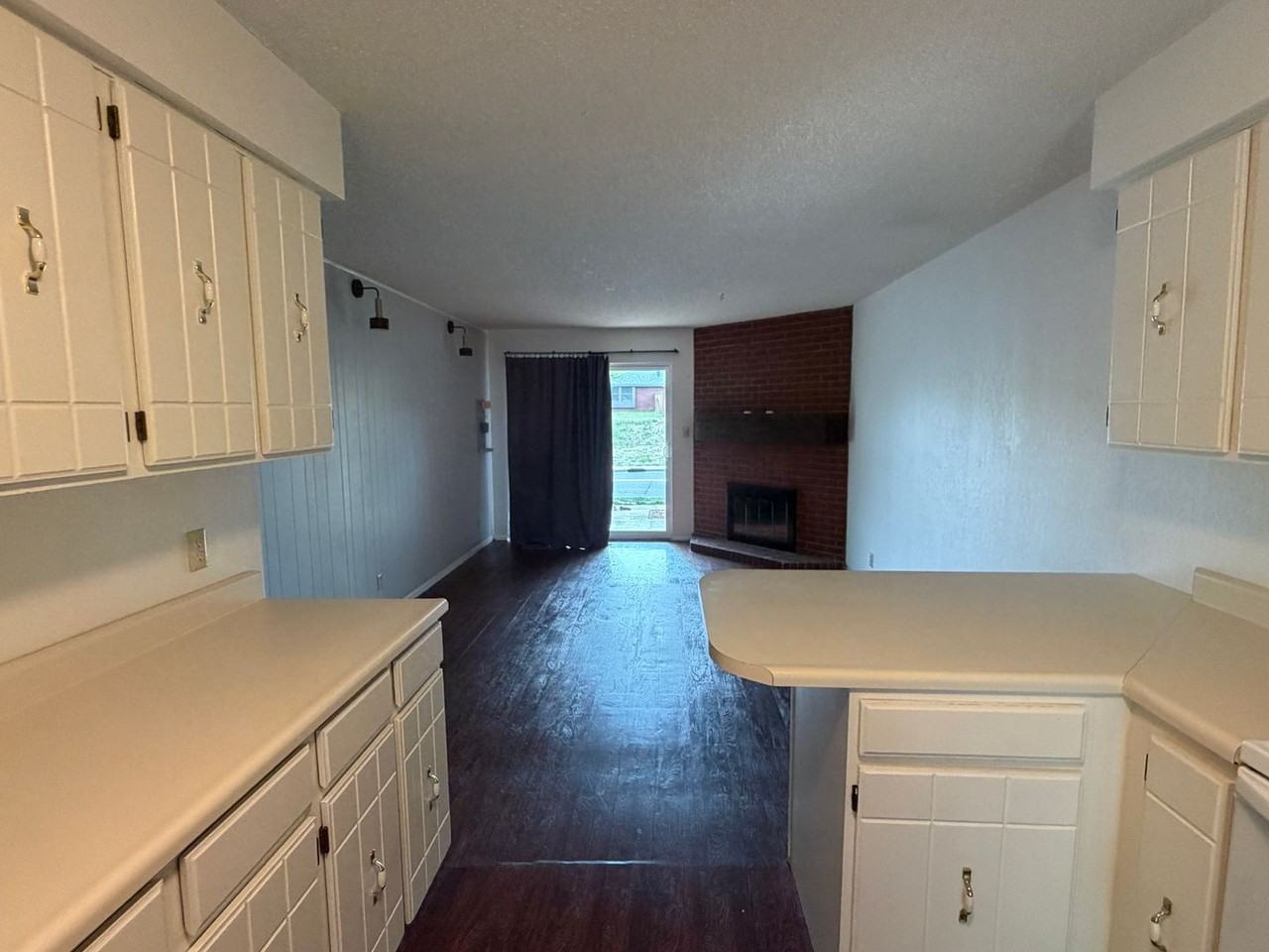 2930 Holly Ave #502 - Photo 5 of 20