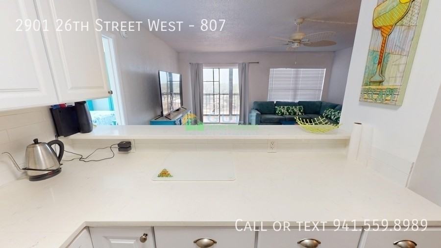 2901 26th St W - Photo 6 of 17