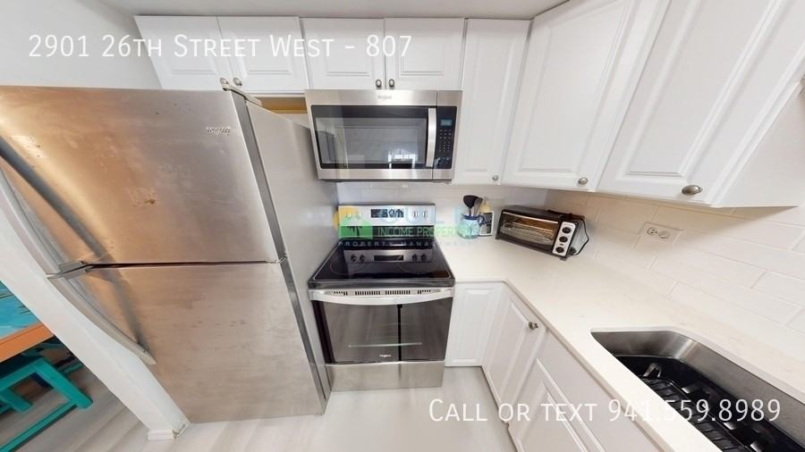 2901 26th St W - Photo 7 of 17