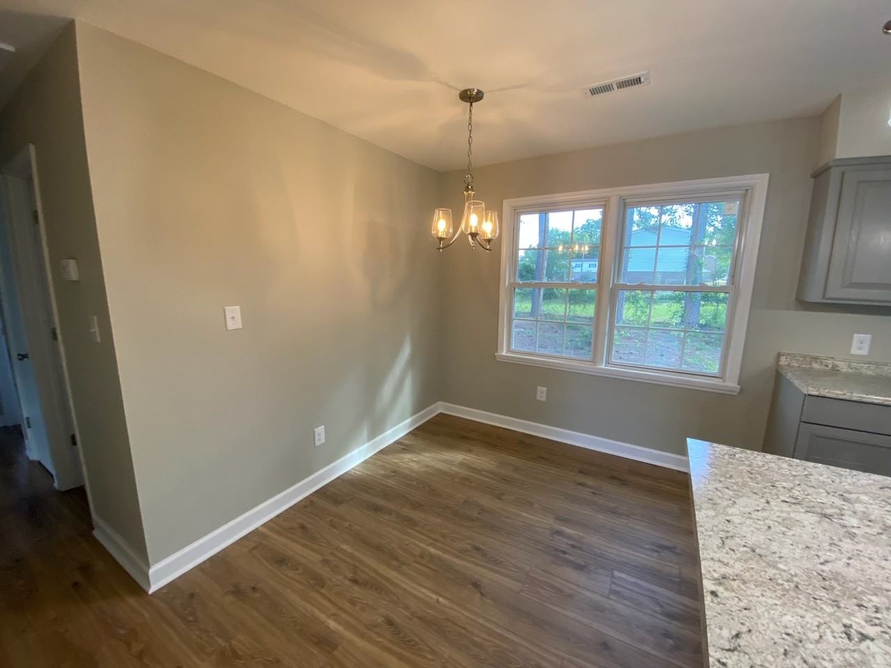105 Fort Dr - Photo 7 of 17