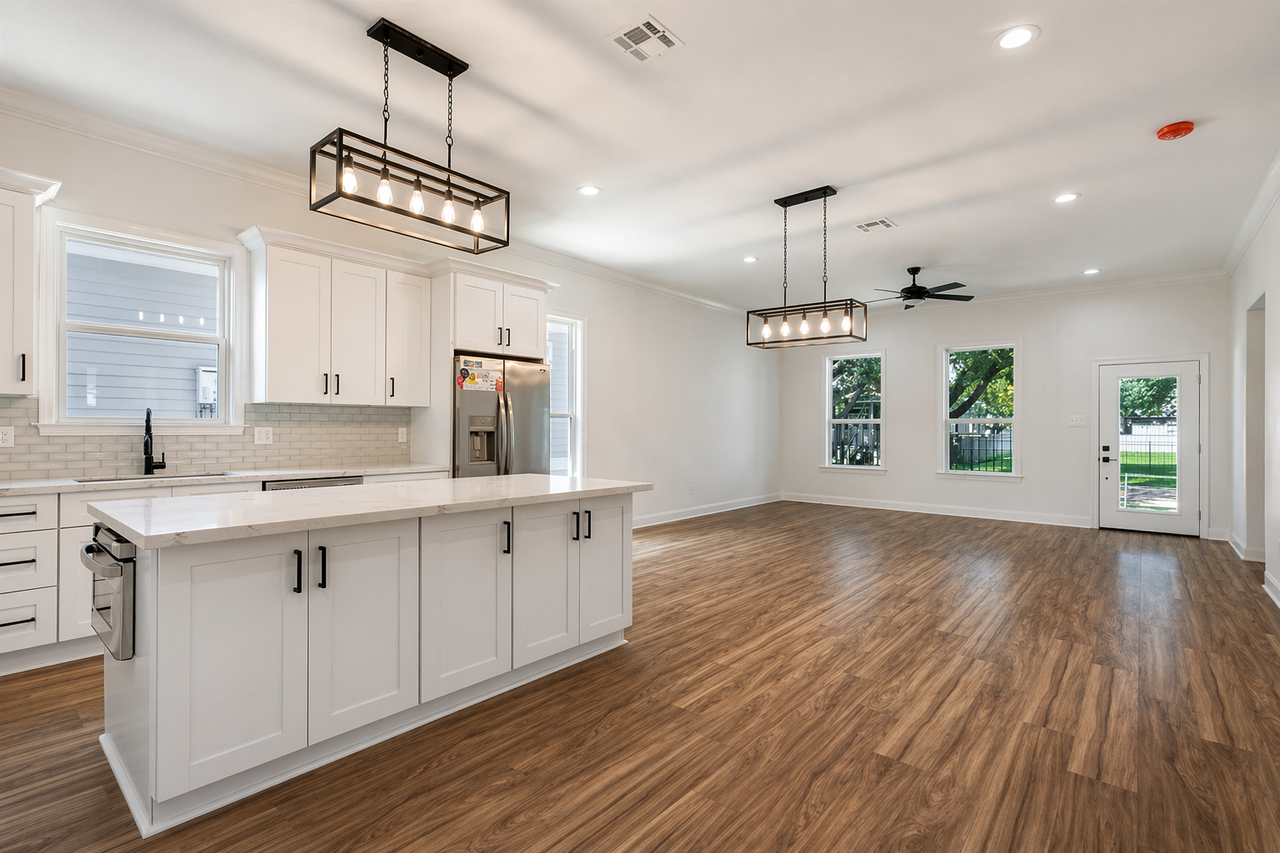 2707 Jackson Blvd - Photo 2 of 10