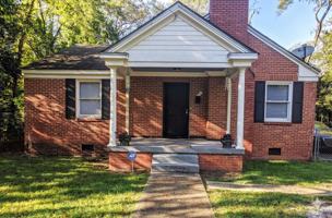 featured image of 22 W Cromwell St