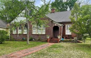 featured image of 433 Thorn PlMontgomery #B