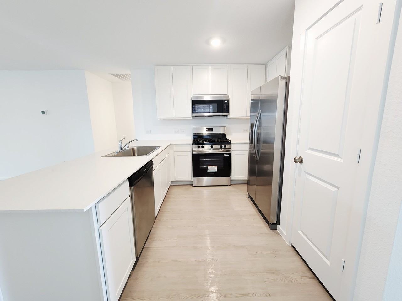 1316 Alfred St #1 - Photo 4 of 22