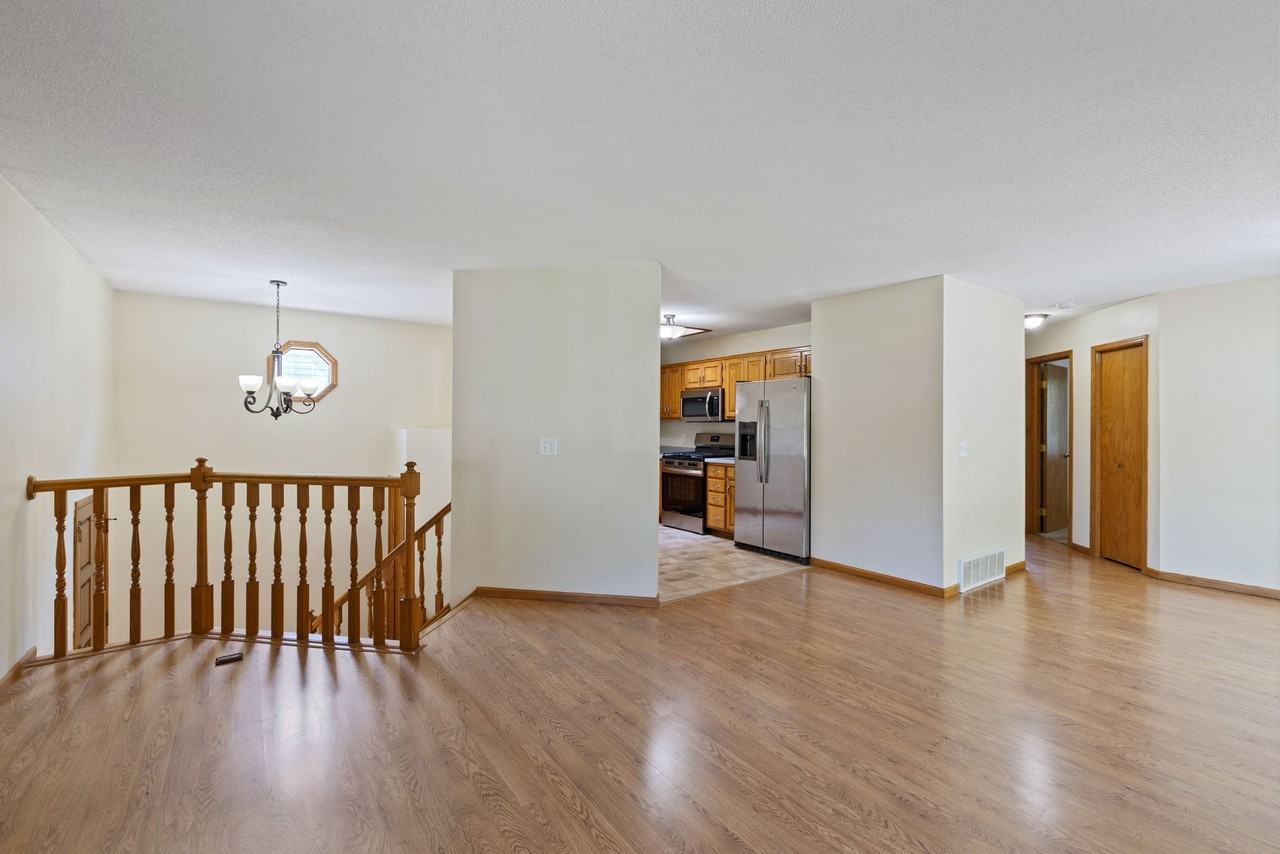 1711 Slater Ln #1 - Photo 3 of 27