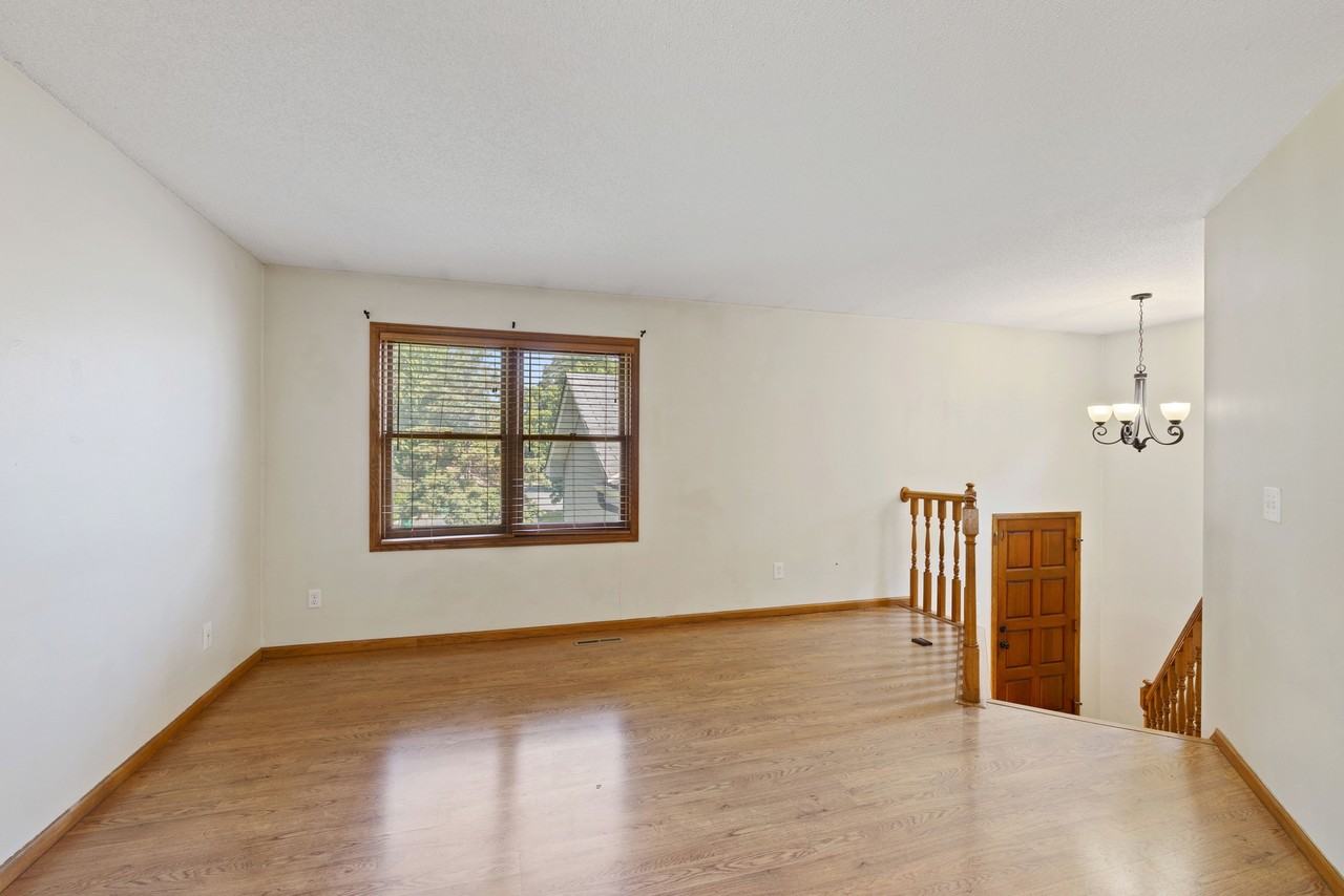 1711 Slater Ln #1 - Photo 4 of 27