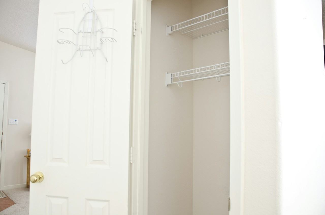 10439 Calle Acanta Northwest - Photo 5 of 32