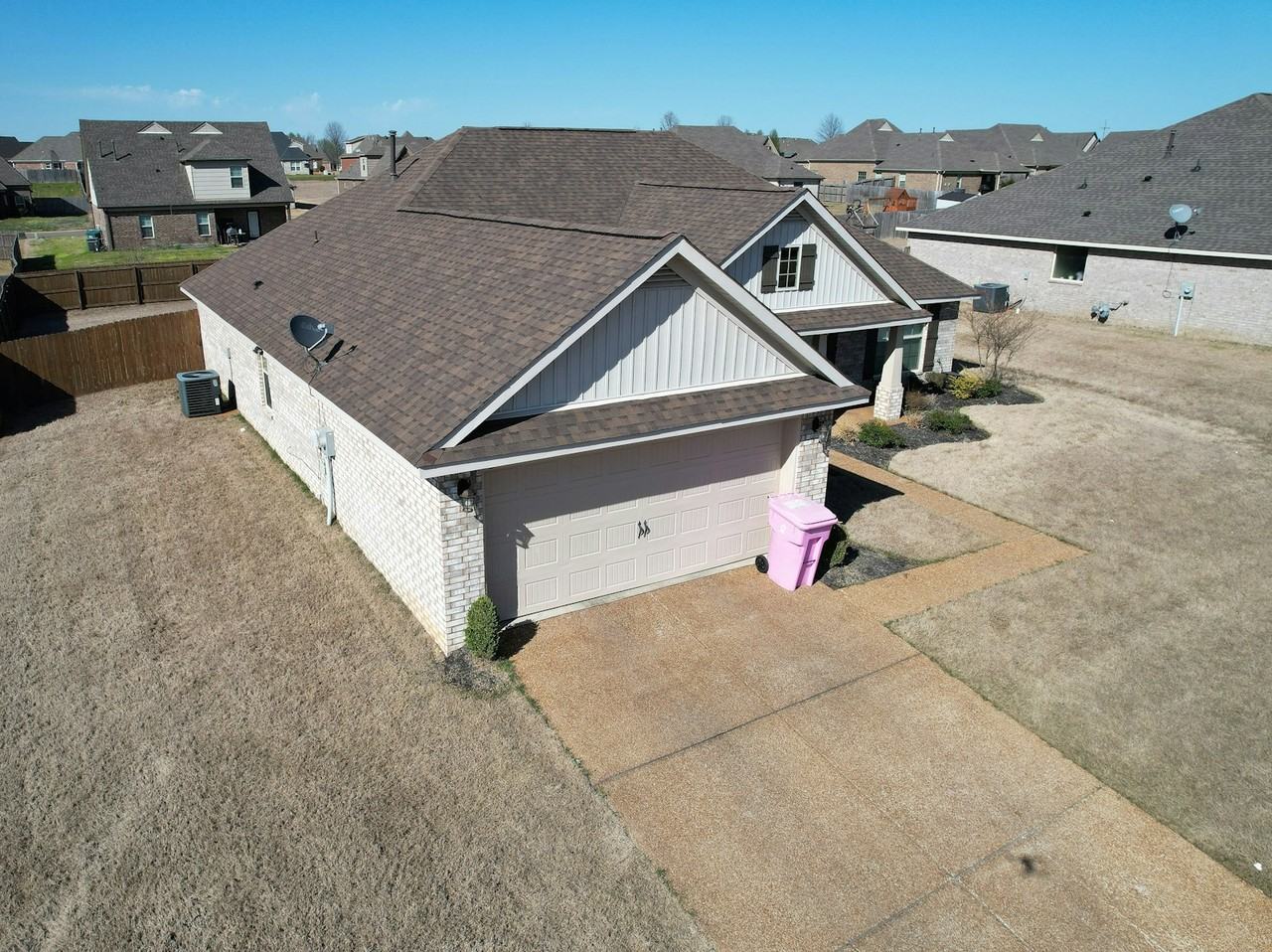 2610 Madeline Ln - Photo 3 of 35