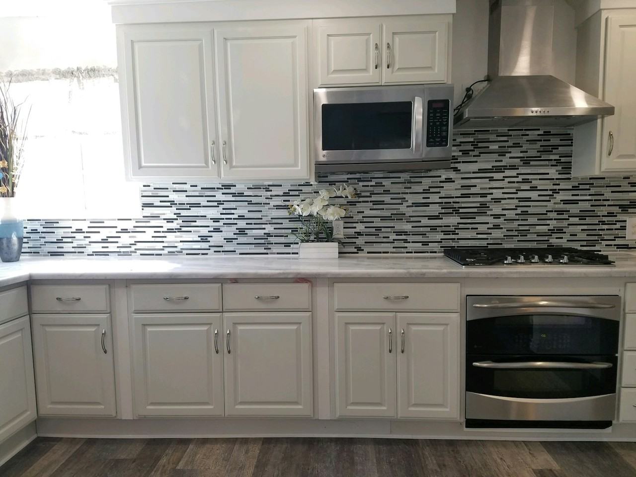 14103 Jefferson Avenue - Photo 4 of 15