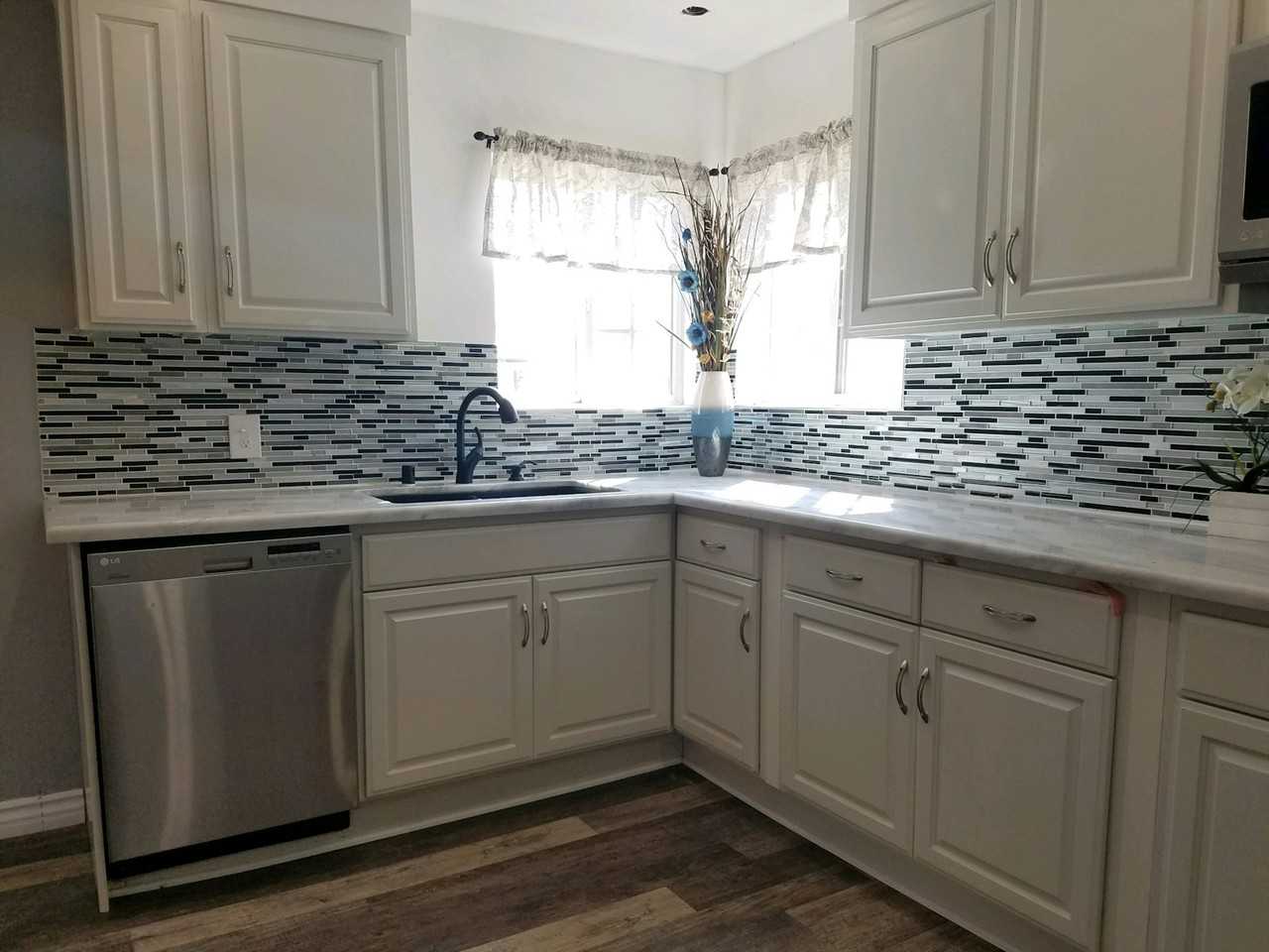 14103 Jefferson Avenue - Photo 5 of 15