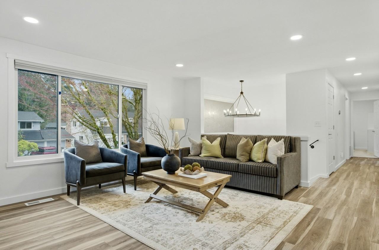 11742 Northeast 150th Place - Photo 2 of 28