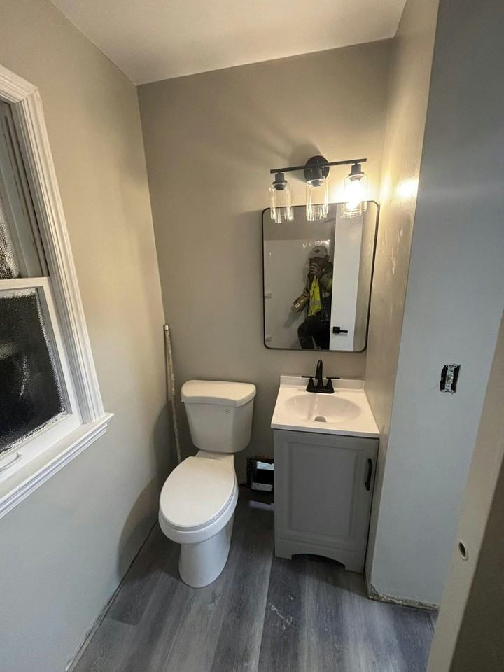 21600 Franklin Road - Photo 2 of 5