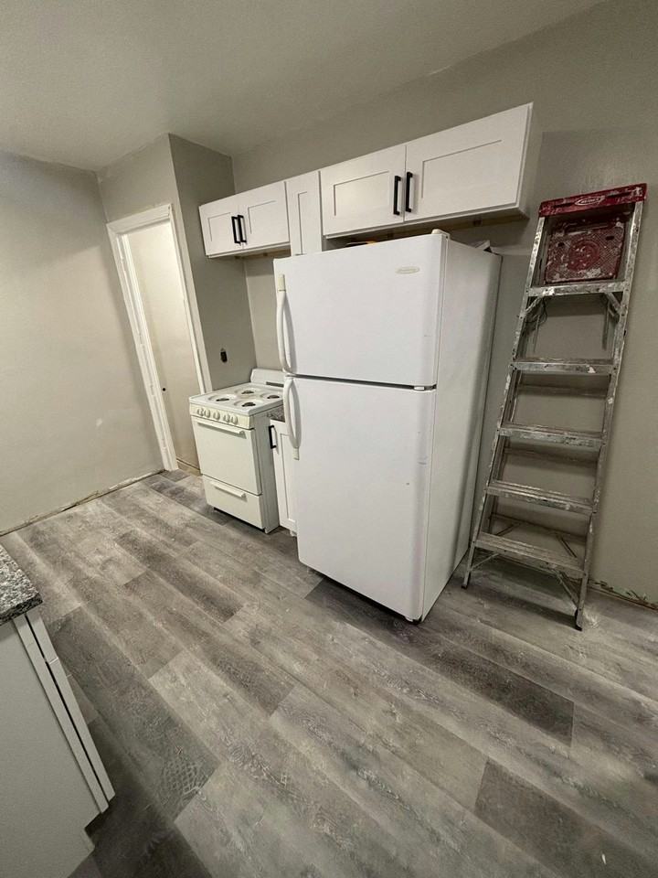 21600 Franklin Road - Photo 4 of 5