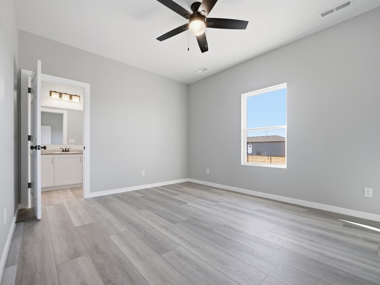 1706 Hazel St #1 - Photo 5 of 11