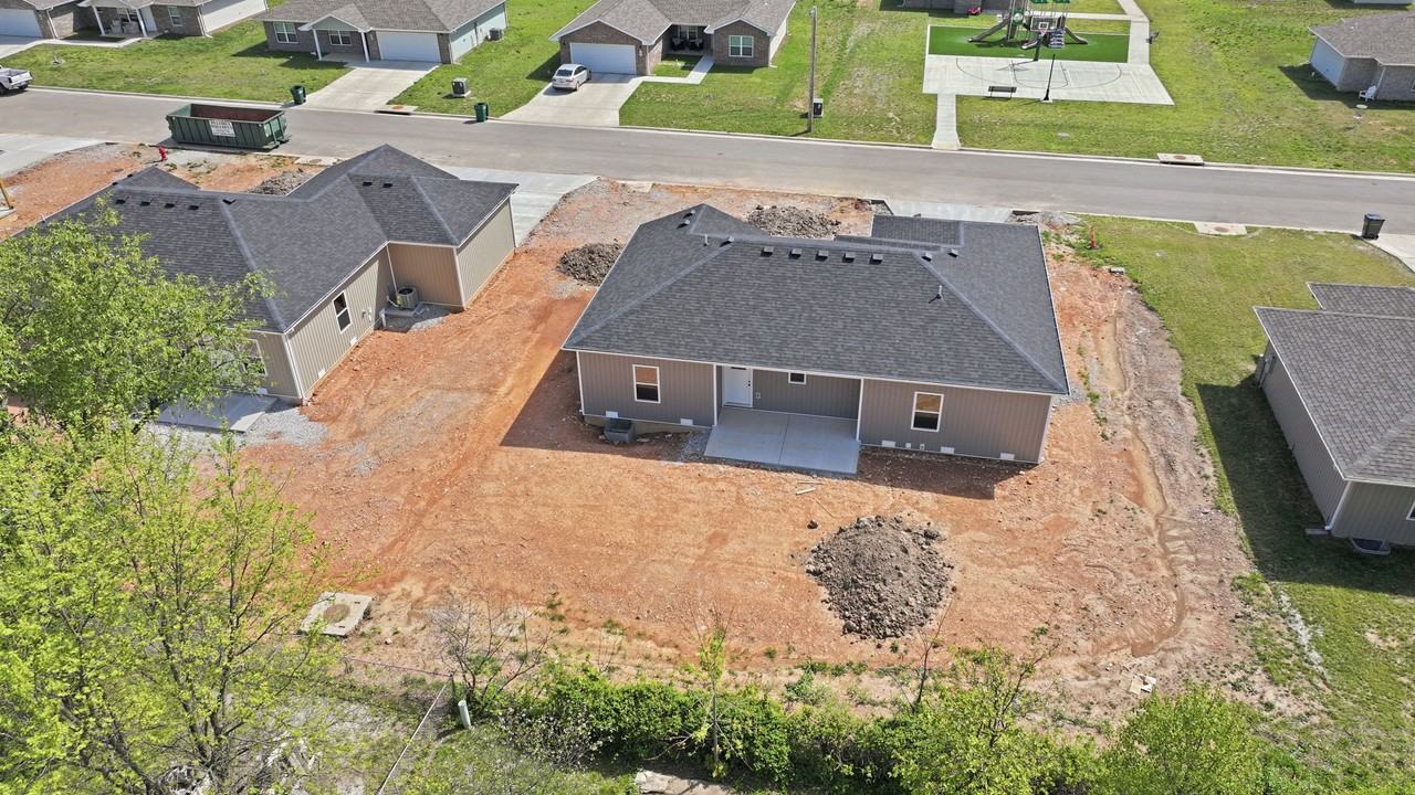 42 Whitley Ln #1 - Photo 3 of 10