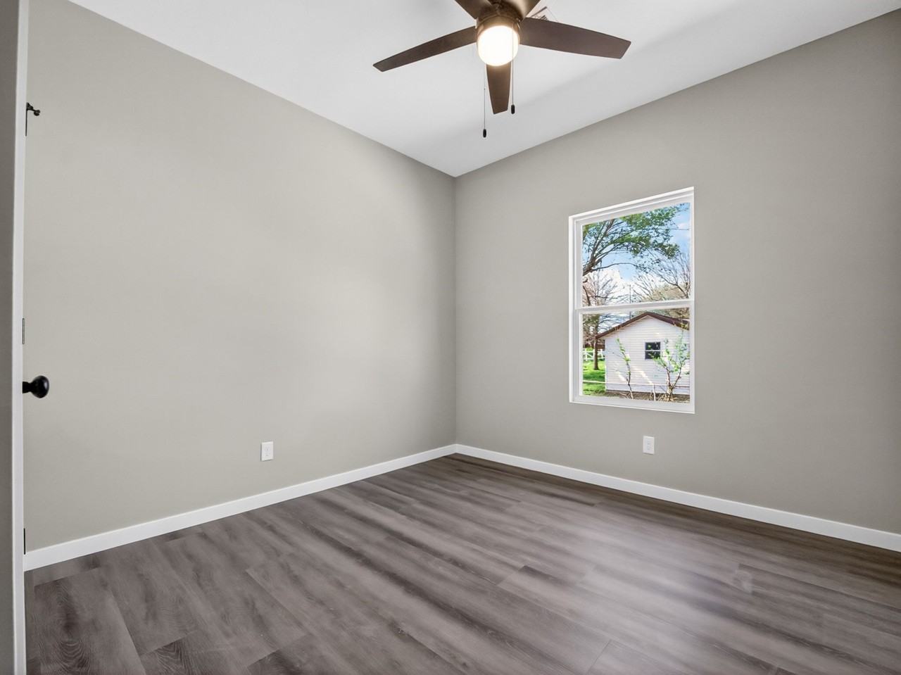 43 Whitley Ln #1 - Photo 7 of 8