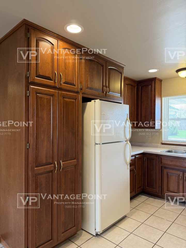 2089 River Point Ct #2089 - Photo 5 of 23