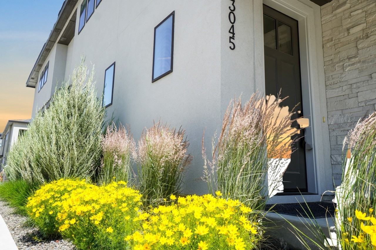 3045 S Honeycomb Way #1 - Photo 2 of 33