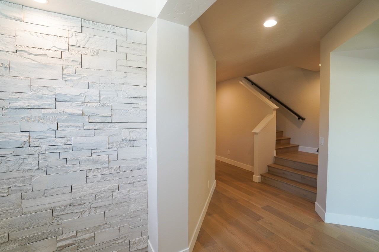 3045 S Honeycomb Way #1 - Photo 3 of 33