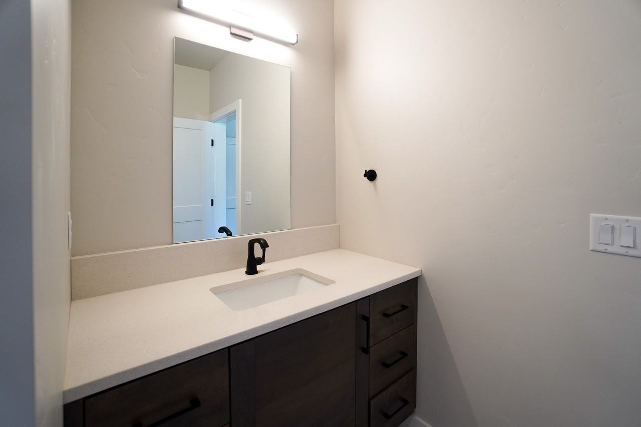 3045 S Honeycomb Way #1 - Photo 6 of 33