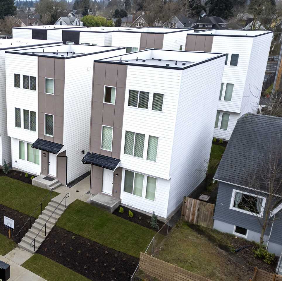 616 S 34th St - Photo 2 of 13