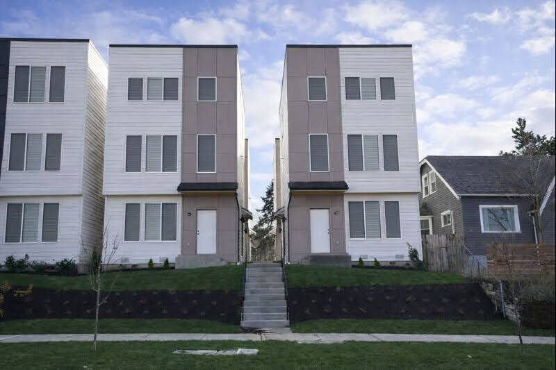 616 S 34th St - Photo 3 of 13