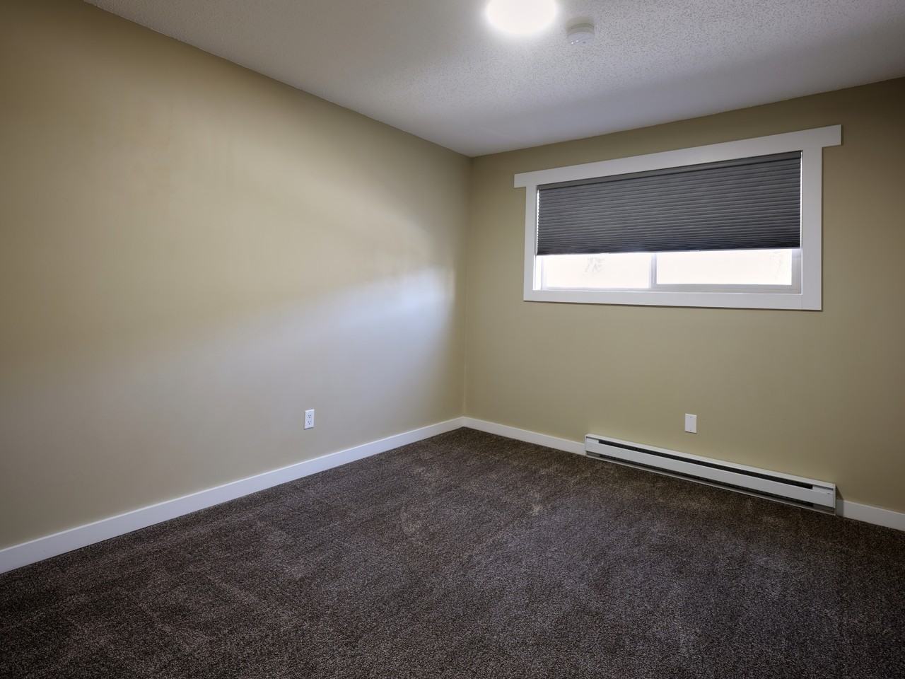 1462 6th Ave #101B - Photo 7 of 8